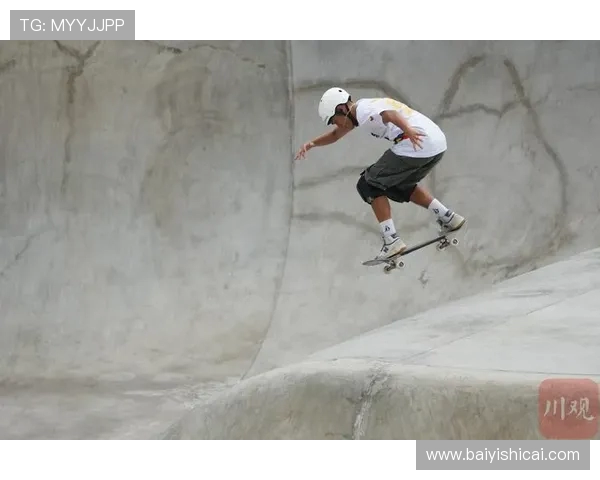 杭州滑板队中路突破战术解析与实战应用探讨